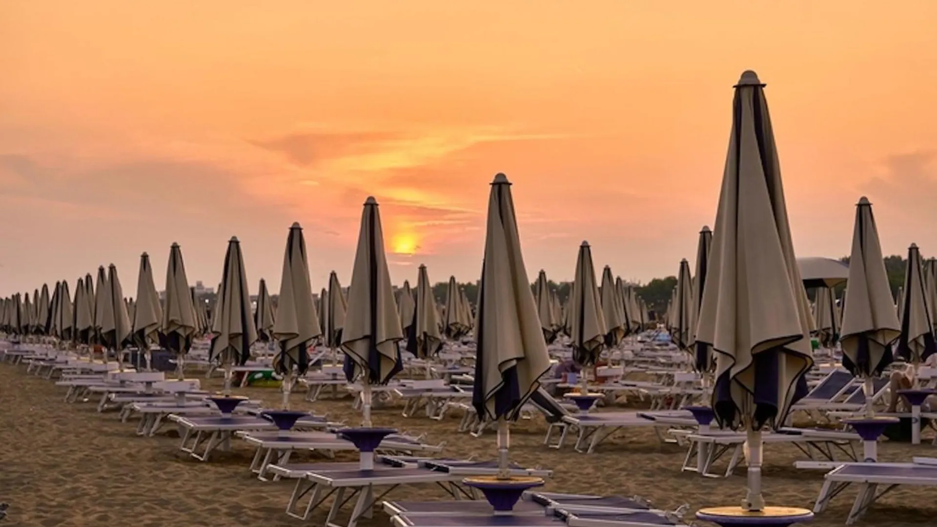 Enjoy Our Spacious Sea View Terrace In Bibione